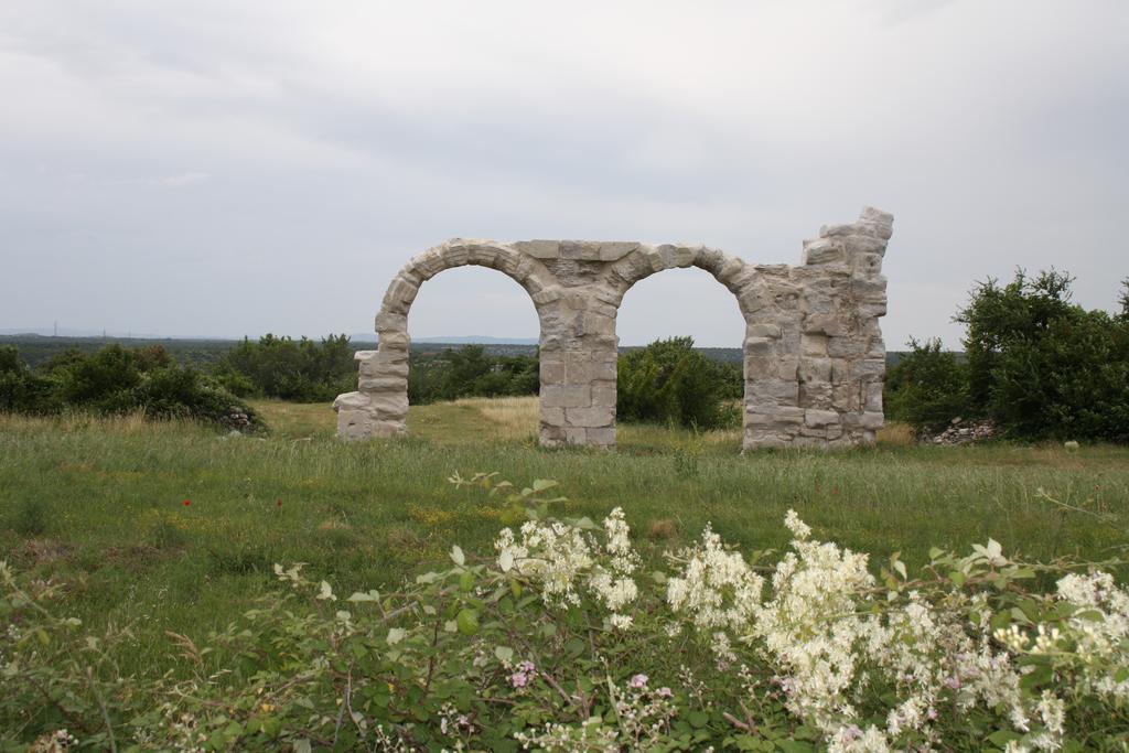 Rural House Gluic Villa Bogatić Стая снимка