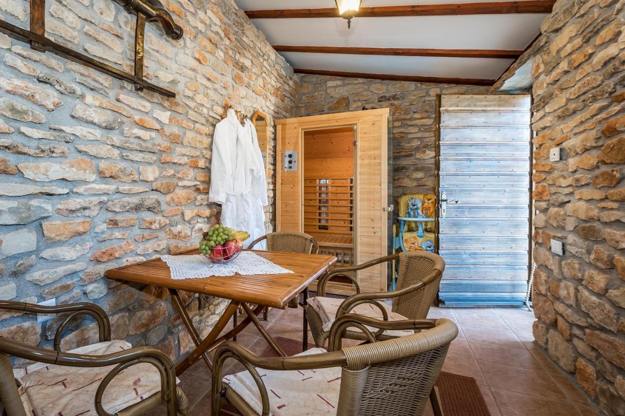 Rural House Gluic Villa Bogatić Екстериор снимка