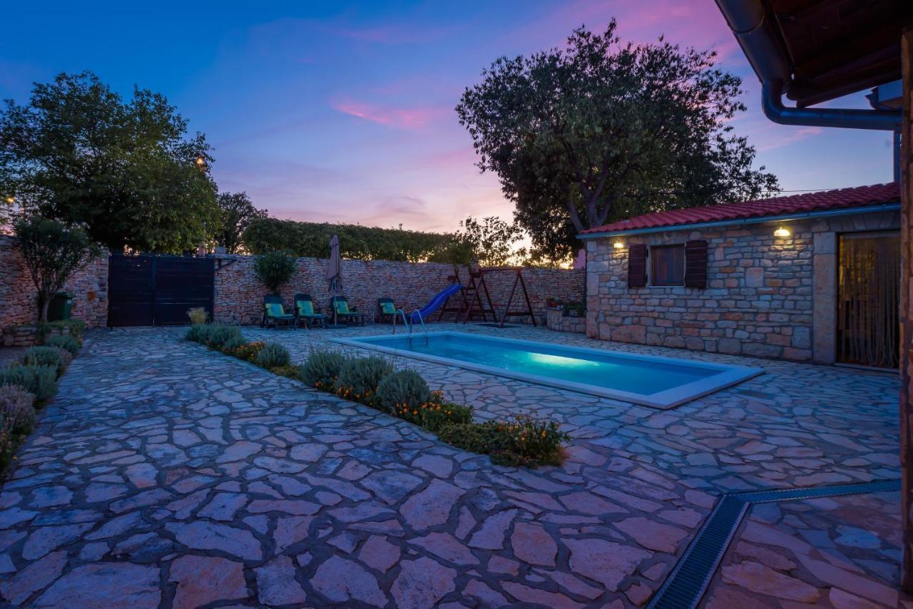 Rural House Gluic Villa Bogatić Екстериор снимка